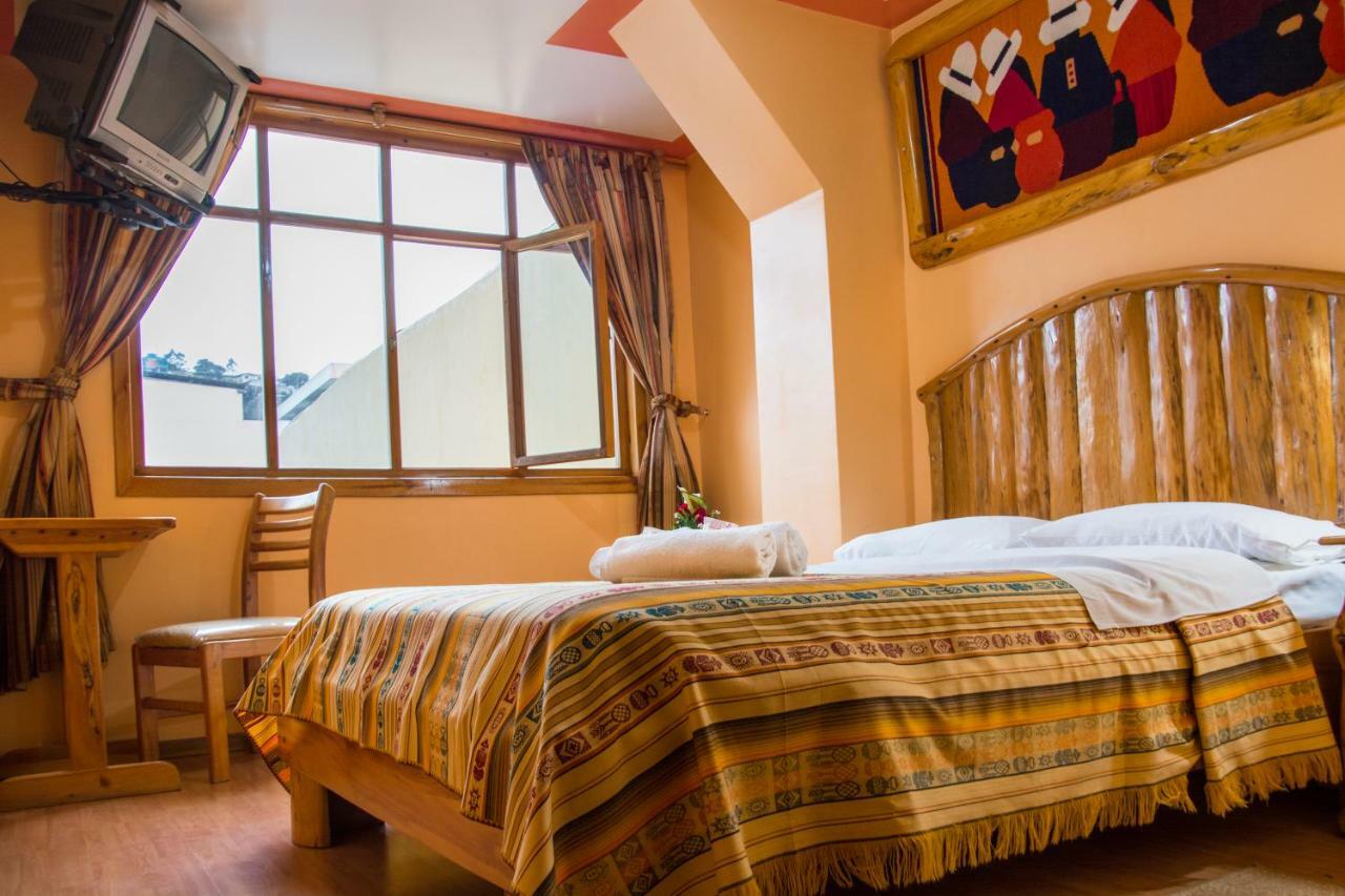 Hotel Santafe Inn Отавало Екстер'єр фото