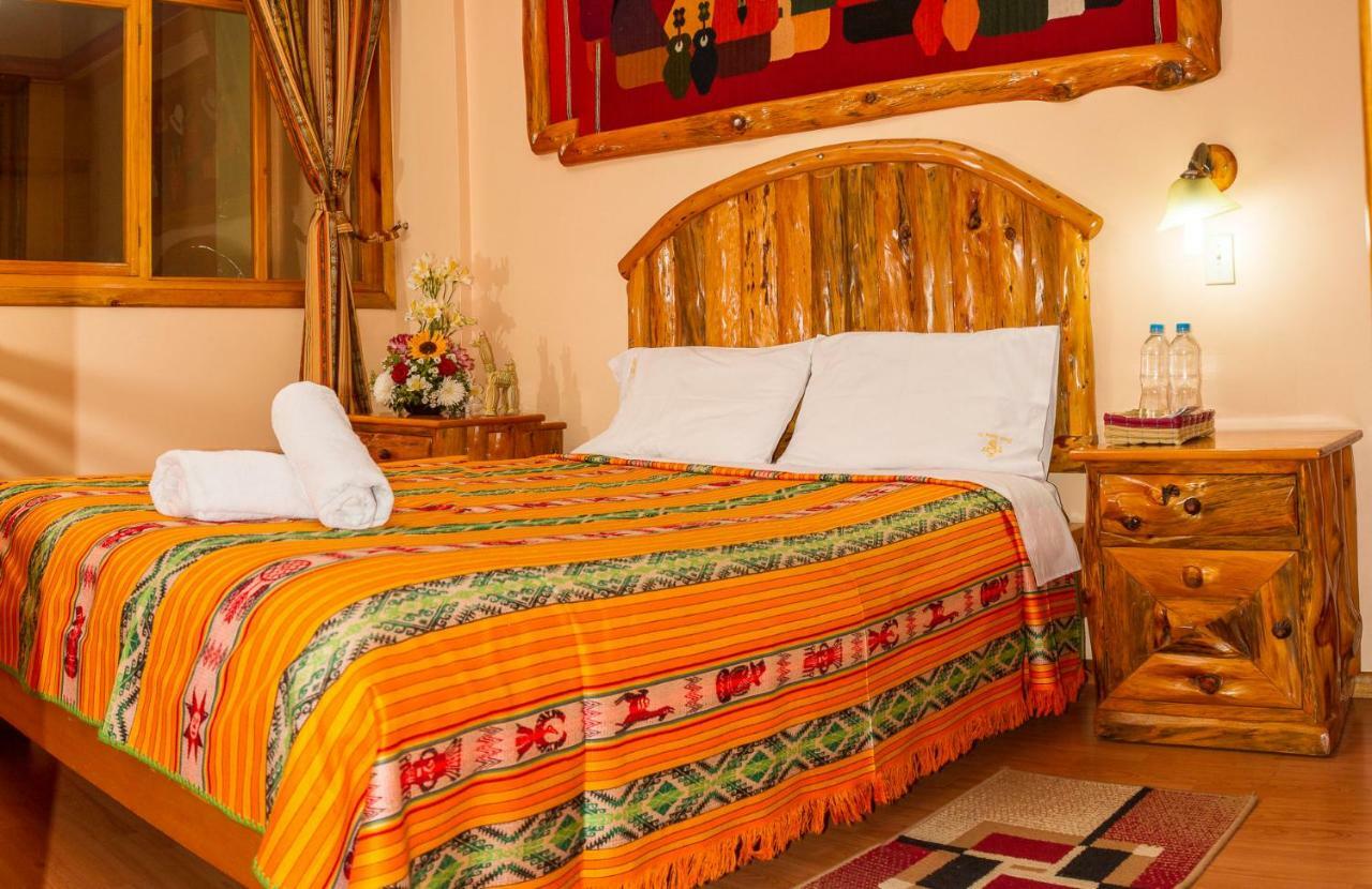 Hotel Santafe Inn Отавало Екстер'єр фото